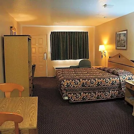Delux Inn Tulsa-2